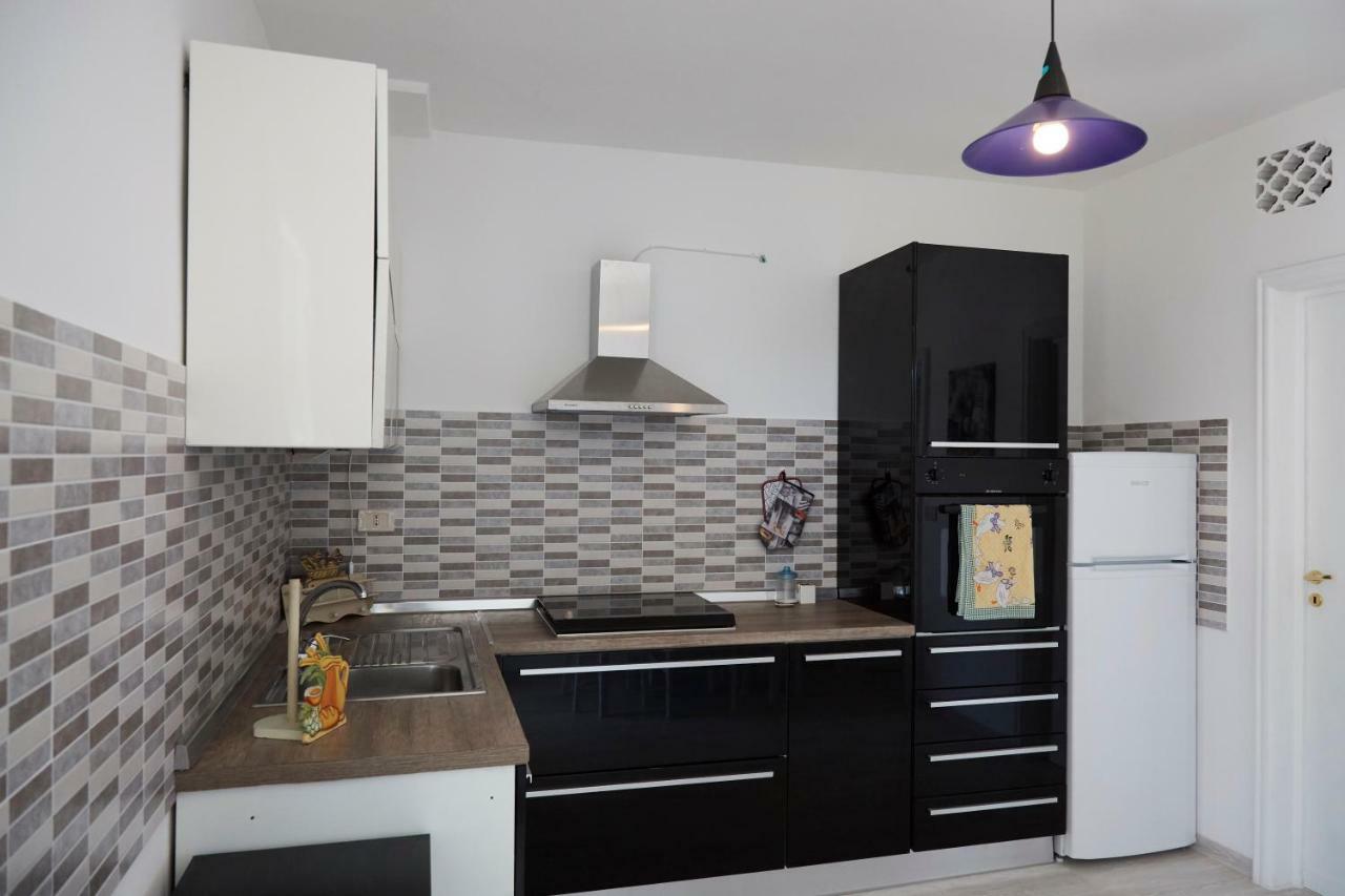 Apulia Apartments 콘베르사노 외부 사진