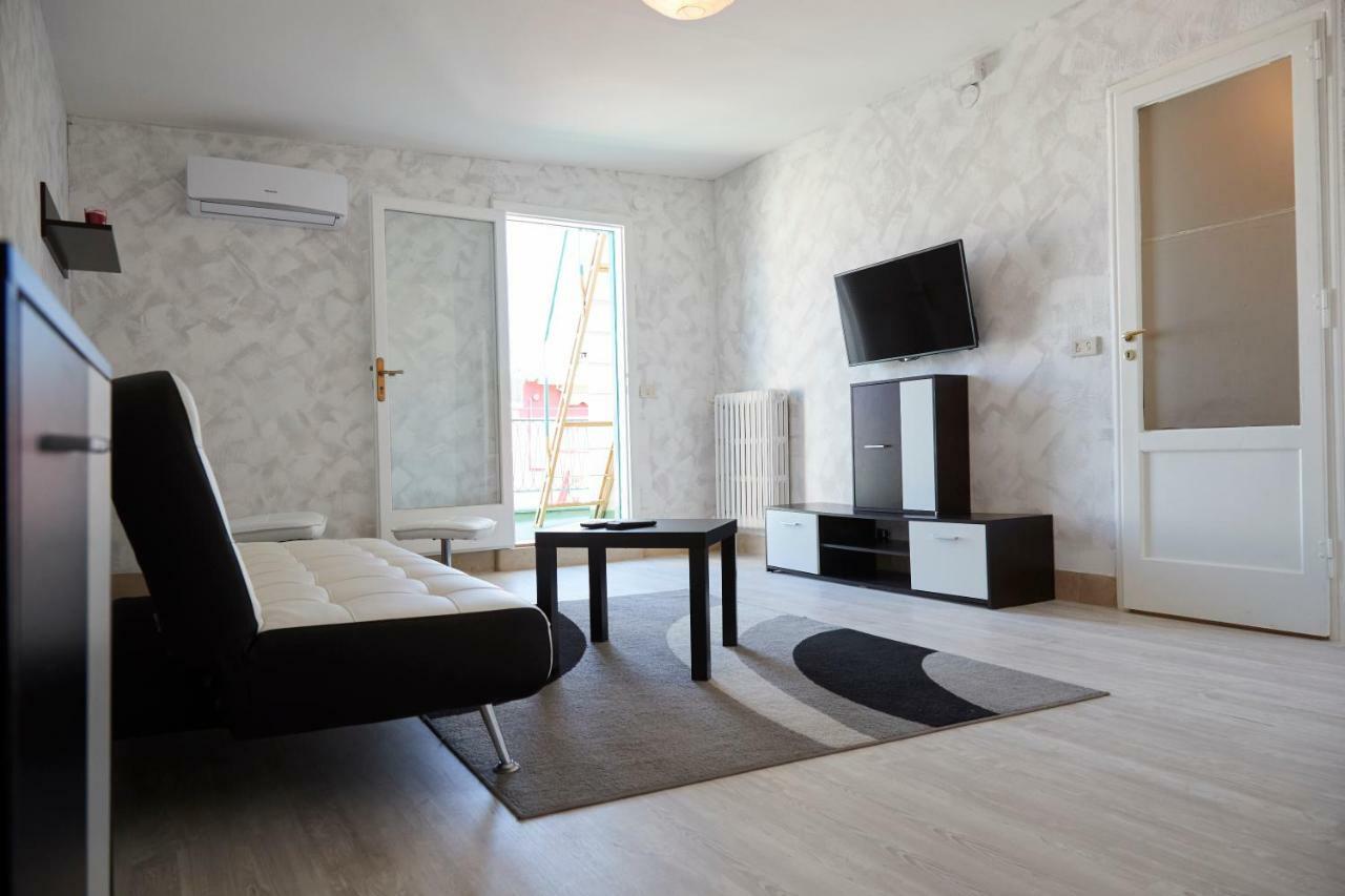 Apulia Apartments 콘베르사노 외부 사진